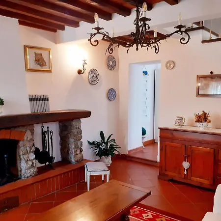Ferienhaus Rustico Degli Ulivi *