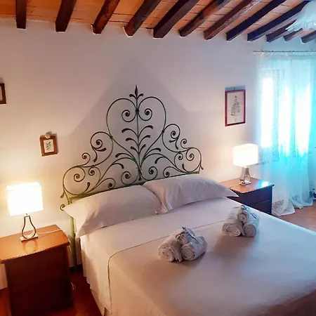 Ferienhaus Rustico Degli Ulivi *
