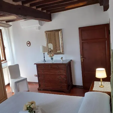 Rustico Degli Ulivi Ferienhaus