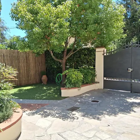 Dom wakacyjny Rustico Degli Ulivi